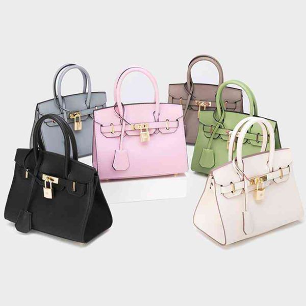 luxury trend handbags birkins 2022 autumn leather bag women's fashion versatile one shoulder messenger
luxury trend handbags birkins 2022 autumn leather bag women's fashion versatile one shoulder messenger