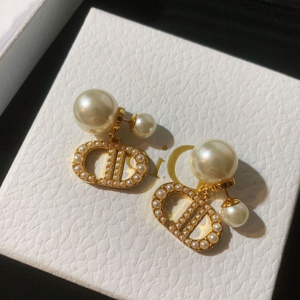 factory retail and wholesale dijia new pig nose pearl earrings female d 925 sier needle cd letter earrings, Golden
factory retail and wholesale dijia new pig nose pearl earrings female d 925 sier needle cd letter earrings, Golden
