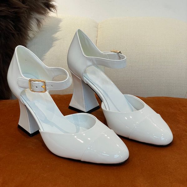 high heels luxury brand shoe breathable fashion water bottle heel trend designer shoes woman, Black
high heels luxury brand shoe breathable fashion water bottle heel trend designer shoes woman, Black