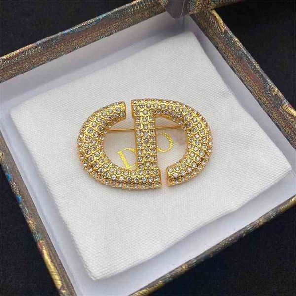 jewelry wholesale full diamond pig nose brooch fashion simple trend temperament women's advanced sense brooch accessories, Gray
jewelry wholesale full diamond pig nose brooch fashion simple trend temperament women's advanced sense brooch accessories, Gray