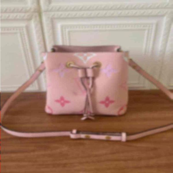 1 ggs lvs louiseity viutonitys louiss vuttonss beautiful fashionable bags women m45716 shoulder cute exquisite generous backpacks luxur voks, Brown;gray
1 ggs lvs louiseity viutonitys louiss vuttonss beautiful fashionable bags women m45716 shoulder cute exquisite generous backpacks luxur voks, Brown;gray