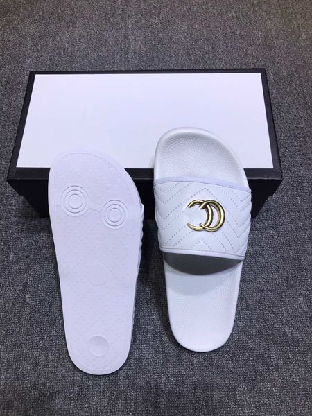 2022 fashion slide sandals non slip slippers for men women wiith original box designer beach rubber sole flip flops slipper 35-46, Black
2022 fashion slide sandals non slip slippers for men women wiith original box designer beach rubber sole flip flops slipper 35-46, Black