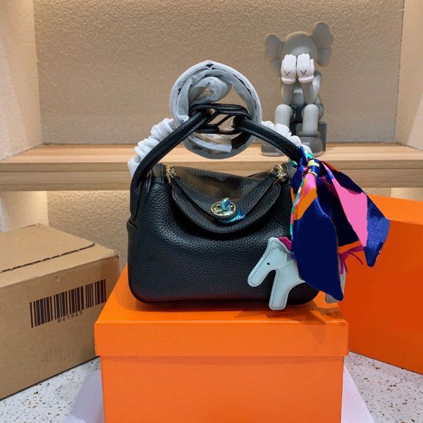 totes bag ribbons crossbody luxury designer brand fashion shoulder s handbags women letter purse phone wallet metallic
totes bag ribbons crossbody luxury designer brand fashion shoulder s handbags women letter purse phone wallet metallic