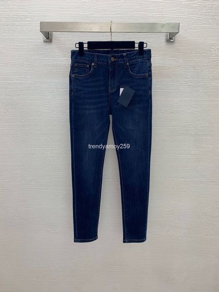 women's jeans hardware pattern button back leather brand letter embroidery nine point elastic jeans, Blue
women's jeans hardware pattern button back leather brand letter embroidery nine point elastic jeans, Blue