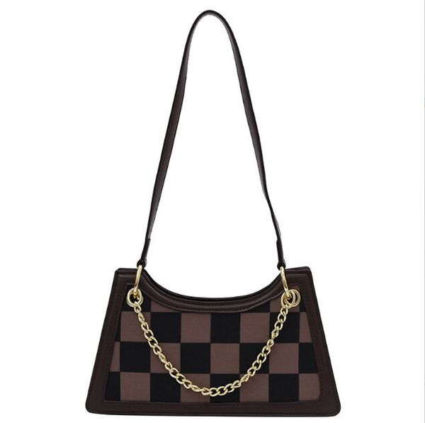 luxury women plaid crossbody bag checkered underarm bags new fashion chain shoulder messenger party leather bags
luxury women plaid crossbody bag checkered underarm bags new fashion chain shoulder messenger party leather bags