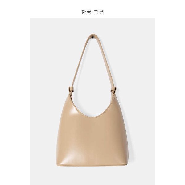 bag female korean version new niche design trend bucket bag solid color texture handbag simple shoulder bag
bag female korean version new niche design trend bucket bag solid color texture handbag simple shoulder bag