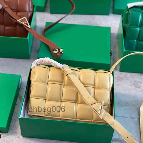 bottegas bag bags designer women 2023 handbags triangle single shoulder messenger tofu cassette woven pillow 2 imv9 venetas leather zc
bottegas bag bags designer women 2023 handbags triangle single shoulder messenger tofu cassette woven pillow 2 imv9 venetas leather zc