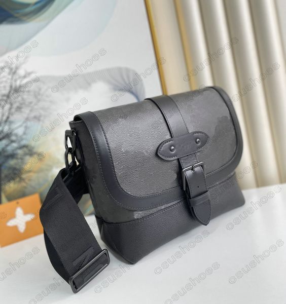 saumur messenger mens shoulder bag canvas leather cross body monograms eclipse black purse men luxurys designers flip bags handbag m45911
saumur messenger mens shoulder bag canvas leather cross body monograms eclipse black purse men luxurys designers flip bags handbag m45911