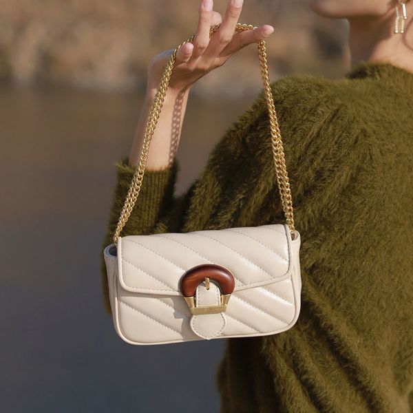 retro classic pu leather one-shouldered womens bag small high-class feeling ladies small square bags
retro classic pu leather one-shouldered womens bag small high-class feeling ladies small square bags