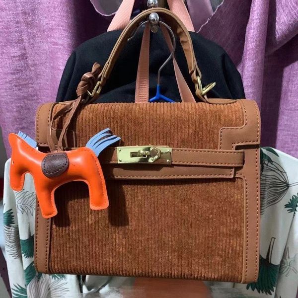 luxury shoulder bags retro corduroy handbags fashion women crossbody bag handbag lady evening bag pony pendant
luxury shoulder bags retro corduroy handbags fashion women crossbody bag handbag lady evening bag pony pendant