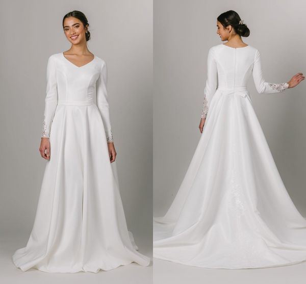 modest crepe satin wedding dresses 2022 lace beach bohemian simple bridal gowns v neck long sleeves, White
modest crepe satin wedding dresses 2022 lace beach bohemian simple bridal gowns v neck long sleeves, White