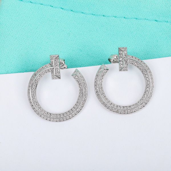 s925 silver charm round shape drop earring with sparkly diamond have velet bag ps4323a, Golden
s925 silver charm round shape drop earring with sparkly diamond have velet bag ps4323a, Golden