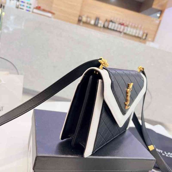 designer sl 2022 new style handbag bag ladies fashion niche high-end shoulder messenger luxury women's bags, Black;red
designer sl 2022 new style handbag bag ladies fashion niche high-end shoulder messenger luxury women's bags, Black;red