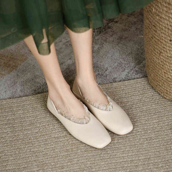 dress shoes soft leather granny shoes women's flat bottomed spring and summer square head lefu shoes, one foot on soft doudou r9v1, Black
dress shoes soft leather granny shoes women's flat bottomed spring and summer square head lefu shoes, one foot on soft doudou r9v1, Black