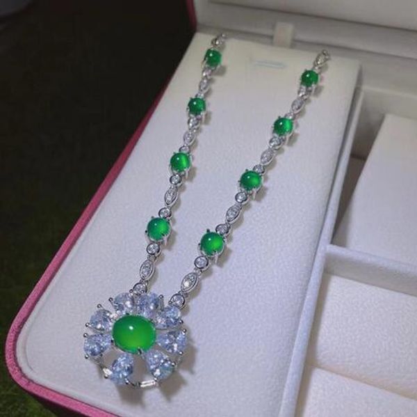 exquisite 925 silver green emerald inlay jade chalcedony agate crystal zircon rhinestone jewelry necklace pendnat aaa grade
exquisite 925 silver green emerald inlay jade chalcedony agate crystal zircon rhinestone jewelry necklace pendnat aaa grade