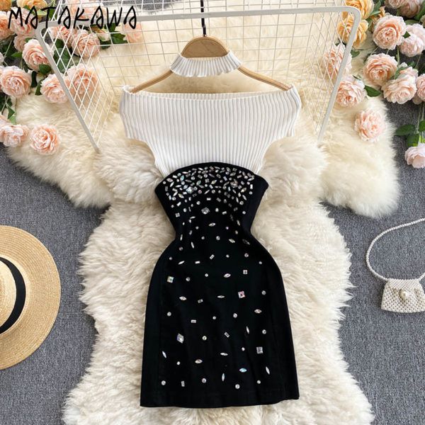 elegant suit womens summer tshirt oneshoulder knitted diamondstudded tube skirt twopiece set women 210506, White
elegant suit womens summer tshirt oneshoulder knitted diamondstudded tube skirt twopiece set women 210506, White