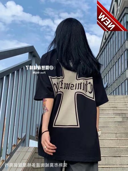 50% discount 22ss new croix couple's same short t-shirt ch off shoulder sleeve back large cross print factory direct sale, White;black
50% discount 22ss new croix couple's same short t-shirt ch off shoulder sleeve back large cross print factory direct sale, White;black