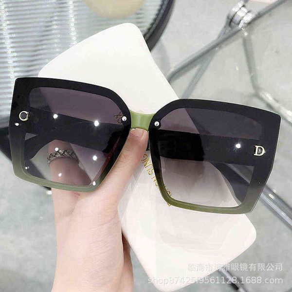 2022 latest fashion designer factory online export sunglasses 2022 new d family large frame women's uv, White;black
2022 latest fashion designer factory online export sunglasses 2022 new d family large frame women's uv, White;black
