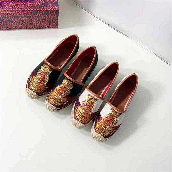 dress shoes fisherman shoes women's spring and autumn tiger head embroidered single flat bottomed round comfortable soft, Black
dress shoes fisherman shoes women's spring and autumn tiger head embroidered single flat bottomed round comfortable soft, Black