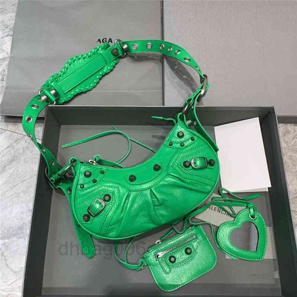 2022 le caogle bags lecagole designer handbags women paris one dumpling leather crackle bag mini m42d 
2022 le caogle bags lecagole designer handbags women paris one dumpling leather crackle bag mini m42d