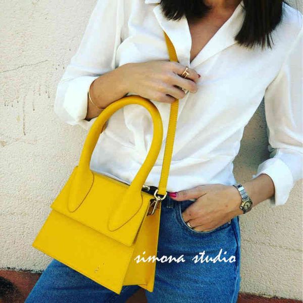 factory direct sale popular high-end women's star's same fashion msenger bag and hand designer purses ladies handbags evening clut
factory direct sale popular high-end women's star's same fashion msenger bag and hand designer purses ladies handbags evening clut