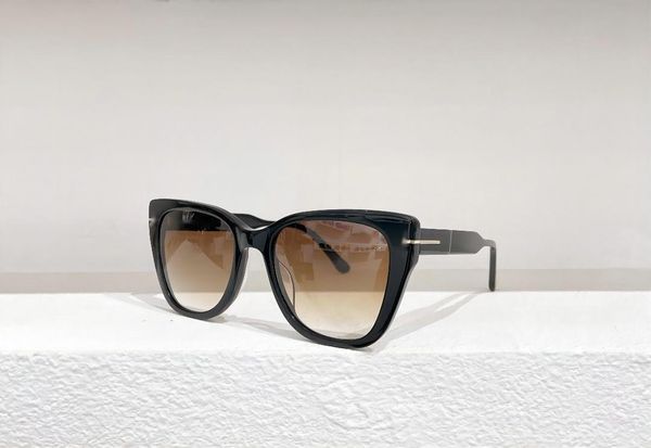 summer sunglasses for men and women cat eye style 937 anti-ultraviolet retro plate full frame fashion eyeglasses random box, White;black
summer sunglasses for men and women cat eye style 937 anti-ultraviolet retro plate full frame fashion eyeglasses random box, White;black
