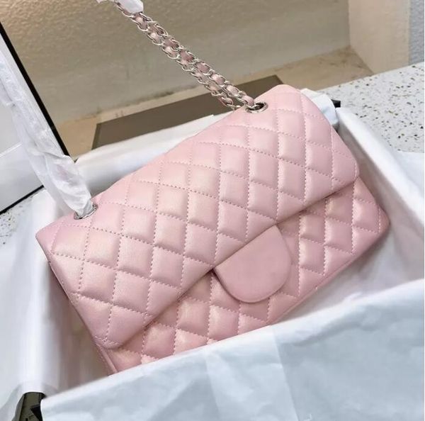 tz 2022 women iridescent pearly pink classic double flap bags with silver metal hardware chain crossbody shoulder luxury designer totes saco
tz 2022 women iridescent pearly pink classic double flap bags with silver metal hardware chain crossbody shoulder luxury designer totes saco