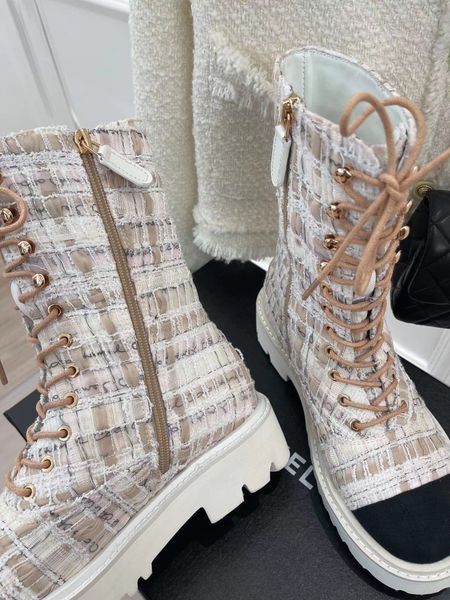 22ss new autumn winter fresh casual motorcycle boots shoes beauty and practical coexisting classic dust-proof bag box trend, Black
22ss new autumn winter fresh casual motorcycle boots shoes beauty and practical coexisting classic dust-proof bag box trend, Black