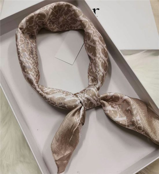 wholesale brand silk scarf fashion women's decorative scarves square silk scarfs 70*70cm, Blue;gray
wholesale brand silk scarf fashion women's decorative scarves square silk scarfs 70*70cm, Blue;gray