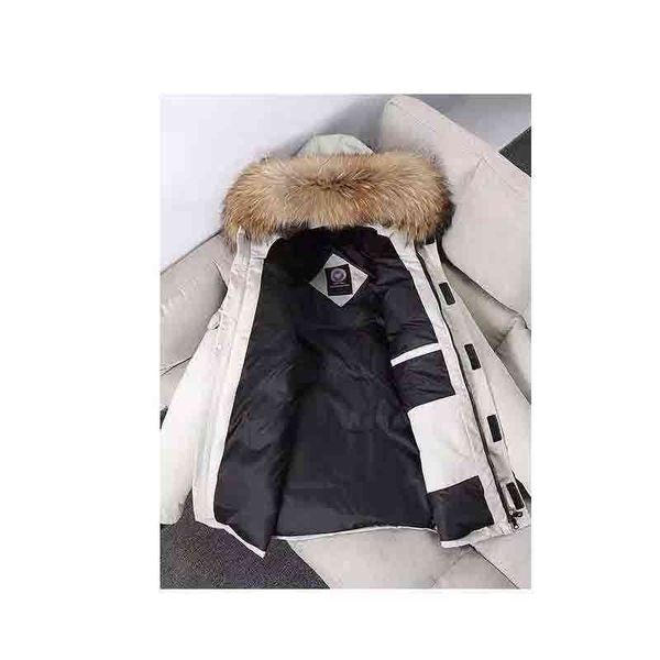 2022 factory online export fashion trendy men's and wo same down jacket winter new outdoor stormsuit warm thickened military uniform, Black
2022 factory online export fashion trendy men's and wo same down jacket winter new outdoor stormsuit warm thickened military uniform, Black