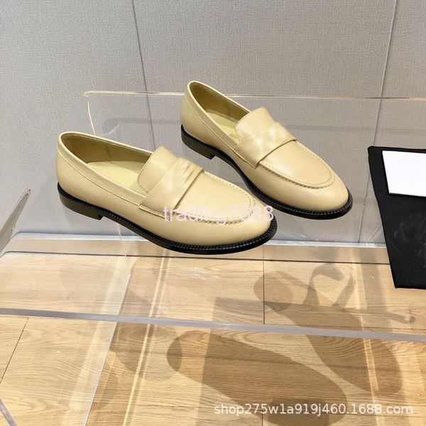 sandals autumn winter upper foot is thin, fashionable single shoes are comfortable, le leisure easy to wear match with, Black
sandals autumn winter upper foot is thin, fashionable single shoes are comfortable, le leisure easy to wear match with, Black