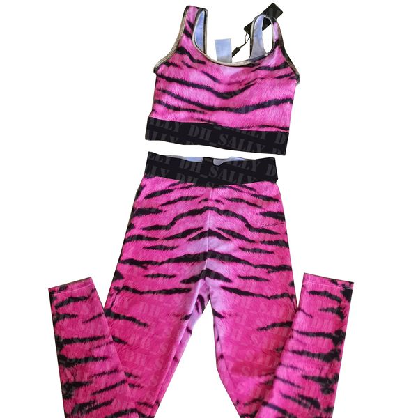 leopard print yoga outfit women highly elastic tracksuit designer breathable gym sportwear grade sport wear, White;red
leopard print yoga outfit women highly elastic tracksuit designer breathable gym sportwear grade sport wear, White;red