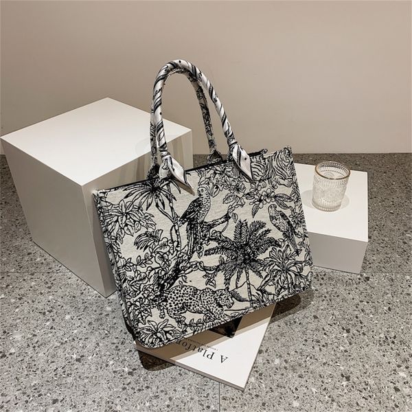 jacquard embroidery large capacity tote cotton women's portable shopping canvas 55% off holesale store
jacquard embroidery large capacity tote cotton women's portable shopping canvas 55% off holesale store