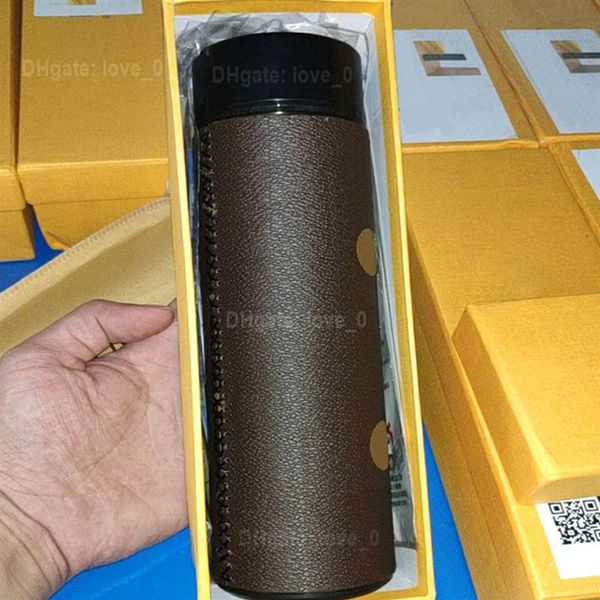 fashion brand led smart mugs temperature display lids 2021 luxurys designers stainless steel tumblers coffee tea cups insulation b273x
fashion brand led smart mugs temperature display lids 2021 luxurys designers stainless steel tumblers coffee tea cups insulation b273x