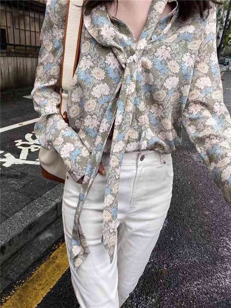 women's polos fresh and elegant golden chrysanthemum ribbon bow tie silkworm zhen silk cardigan spring summer long sleeve shirt, White
women's polos fresh and elegant golden chrysanthemum ribbon bow tie silkworm zhen silk cardigan spring summer long sleeve shirt, White