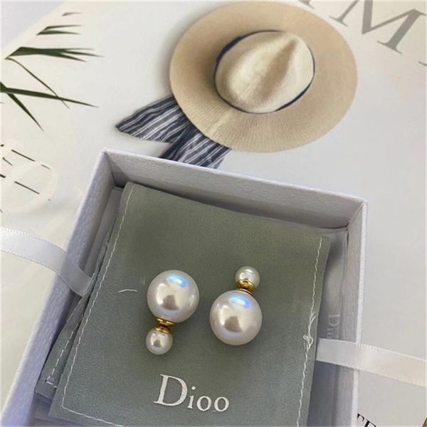 2022 20% off designer jewelry new classic letter pearl women's net red same temperament personality earrings women, Golden
2022 20% off designer jewelry new classic letter pearl women's net red same temperament personality earrings women, Golden
