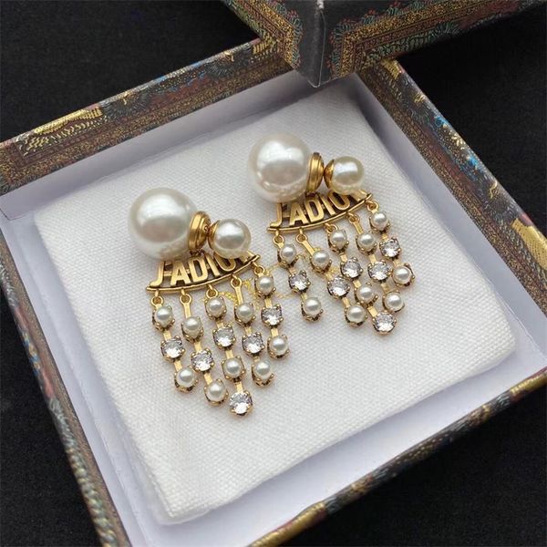 jewelry store 70% off 21 new size pearl tassel diamond earrings female fashion versatile letter earrings, Golden
jewelry store 70% off 21 new size pearl tassel diamond earrings female fashion versatile letter earrings, Golden