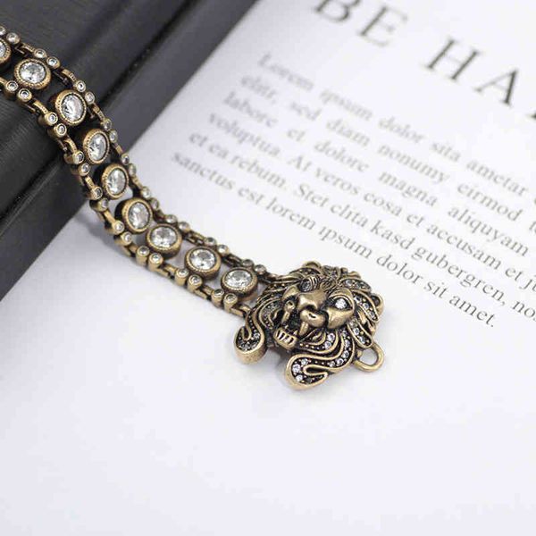 2023 designer new jewelry series lion king alloy exaggerated heavy industry style stone inlaid domineering bracelet texture chain men, Black
2023 designer new jewelry series lion king alloy exaggerated heavy industry style stone inlaid domineering bracelet texture chain men, Black