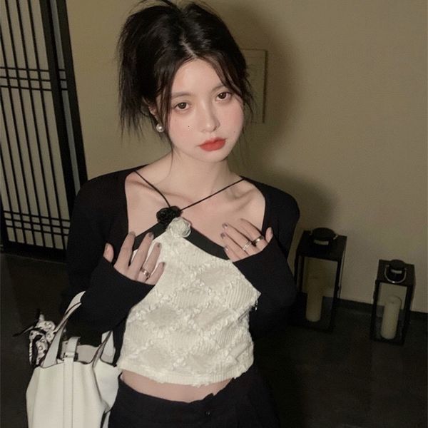 women's tanks & camis 2022 summer white small suspender vest women's camellia french style outer wear neck hanging fragrant jacket
women's tanks & camis 2022 summer white small suspender vest women's camellia french style outer wear neck hanging fragrant jacket