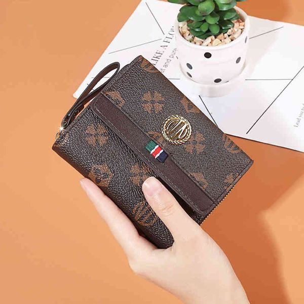 woodpecker zero wallet female minority design multi-functional wallet card bag integrated short ins wallet female 220625, Red;black
woodpecker zero wallet female minority design multi-functional wallet card bag integrated short ins wallet female 220625, Red;black