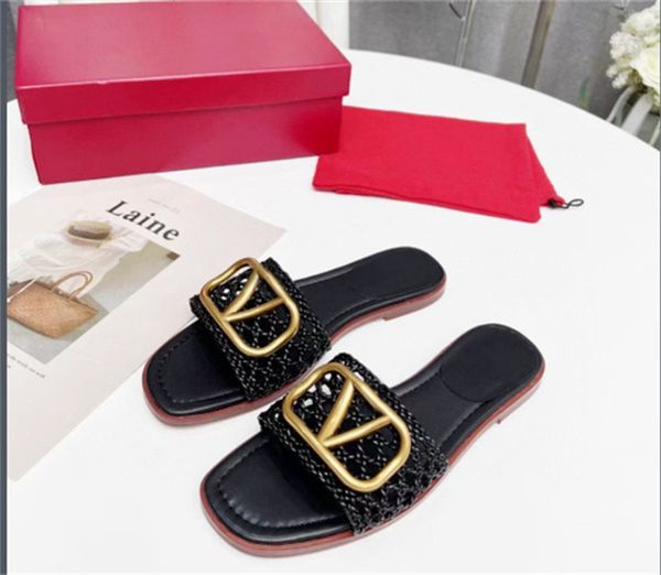 2022 luxury designer latest fashion sandals leather for women high heels chunky heel metal buckle strap ankle wrap open toe outdoor, Black
2022 luxury designer latest fashion sandals leather for women high heels chunky heel metal buckle strap ankle wrap open toe outdoor, Black