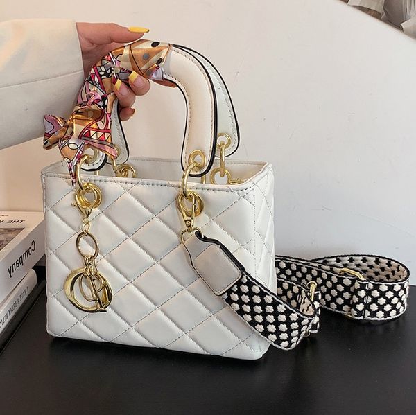 designer bags minority design women's summer 2022 new fashion wide shoulder strap ling lattice portable single cross messenger princess
designer bags minority design women's summer 2022 new fashion wide shoulder strap ling lattice portable single cross messenger princess