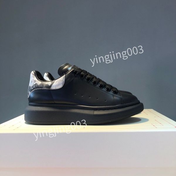 2022 men's and women shoes luxury designer brand men cowhide sneaker super light soft comfortable, Black
2022 men's and women shoes luxury designer brand men cowhide sneaker super light soft comfortable, Black