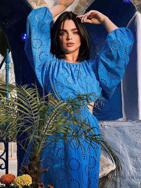 2022 new women blue or rose red hollow embroidered dress elegant ladies spring summer long sleeve back tie midi dress l220714, Black;gray
2022 new women blue or rose red hollow embroidered dress elegant ladies spring summer long sleeve back tie midi dress l220714, Black;gray