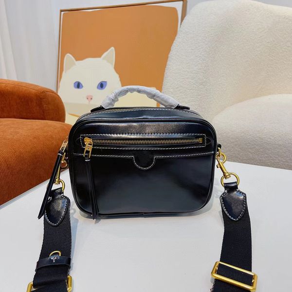 leather shoulder bags new fashion messenger bags designer square bags wallets
leather shoulder bags new fashion messenger bags designer square bags wallets