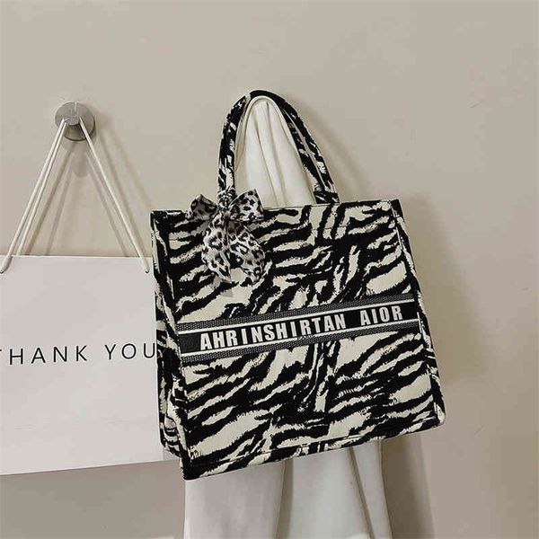 wholesale online 75% off bag princess of wales large capacity version simple fashion one shoulder armpit bag multifunctional tot
wholesale online 75% off bag princess of wales large capacity version simple fashion one shoulder armpit bag multifunctional tot