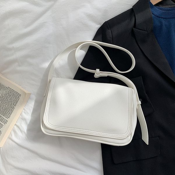 designer bag shoulder crossbody bags with large capacity and envelopes flap leather texture 26cm
designer bag shoulder crossbody bags with large capacity and envelopes flap leather texture 26cm