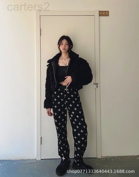 casual dresses designer chaopai 22 early spring new loose waist strap design cross printed foot guard pants contrast color over female 4m1b2, Black;gray
casual dresses designer chaopai 22 early spring new loose waist strap design cross printed foot guard pants contrast color over female 4m1b2, Black;gray