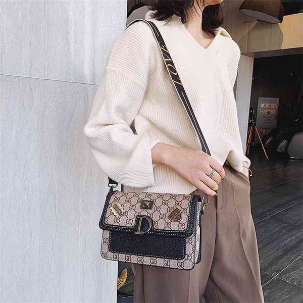 70% factory online sale broadband single room diagonal versatile personalized red small square bag
70% factory online sale broadband single room diagonal versatile personalized red small square bag