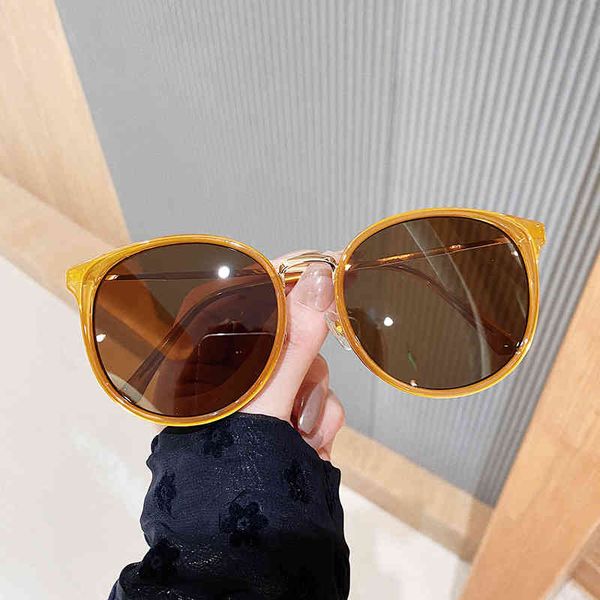 sunglasses new tr90 gold glue mixed women's fashion round frame sunglasses net red anti ultraviolet, White;black
sunglasses new tr90 gold glue mixed women's fashion round frame sunglasses net red anti ultraviolet, White;black